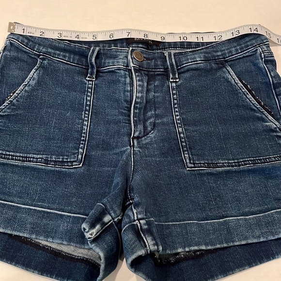 Buffalo David Bitton Faith Roll Shorts Mid Rise Size 28 - Picture 3 of 16